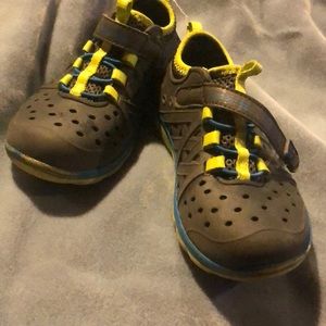 Stride rite.  Made 2 play